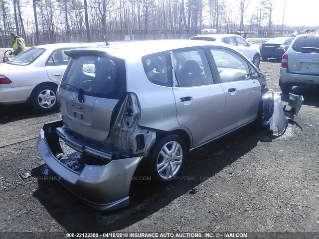 JHMGD38617S046351 - 2007 HONDA FIT S SILVER photo 4