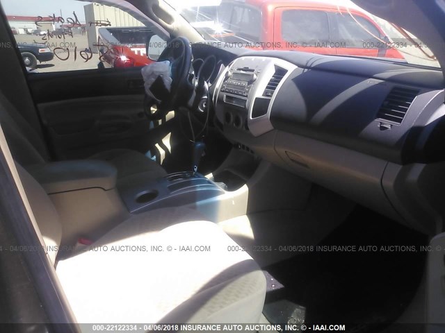 3TMJU4GN9BM114564 - 2011 TOYOTA TACOMA DOUBLE CAB PRERUNNER BROWN photo 5