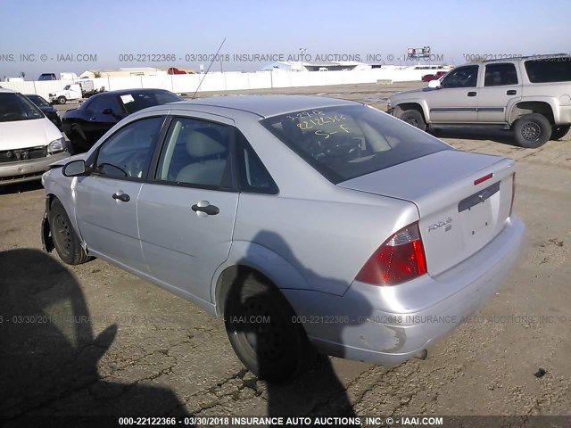 1FAFP34N67W351408 - 2007 FORD FOCUS ZX4/S/SE/SES SILVER photo 3