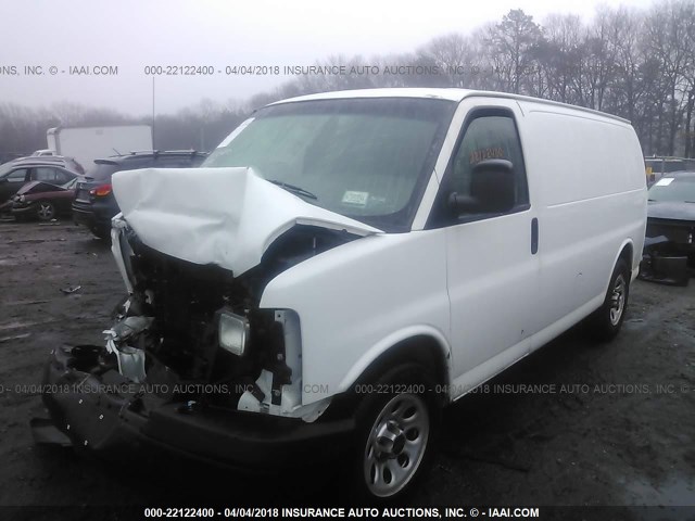 1GTS7AFX1B1112673 - 2011 GMC SAVANA G1500 WHITE photo 2