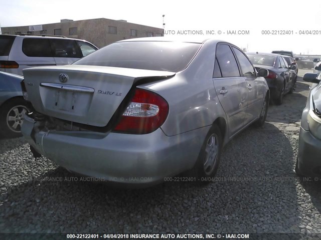 JTDBE32K920075325 - 2002 TOYOTA CAMRY LE/XLE/SE SILVER photo 4