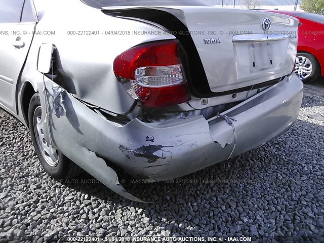 JTDBE32K920075325 - 2002 TOYOTA CAMRY LE/XLE/SE SILVER photo 6