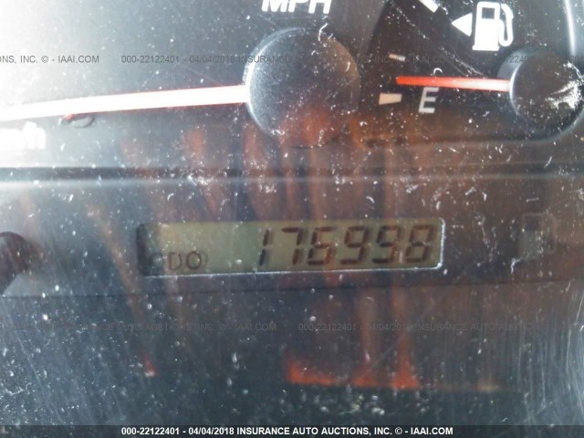 JTDBE32K920075325 - 2002 TOYOTA CAMRY LE/XLE/SE SILVER photo 7