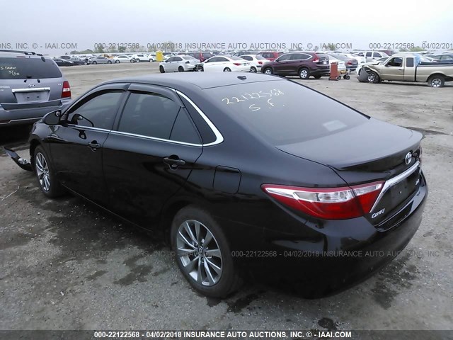 4T1BF1FK6GU586062 - 2016 TOYOTA CAMRY LE/XLE/SE/XSE BLACK photo 3