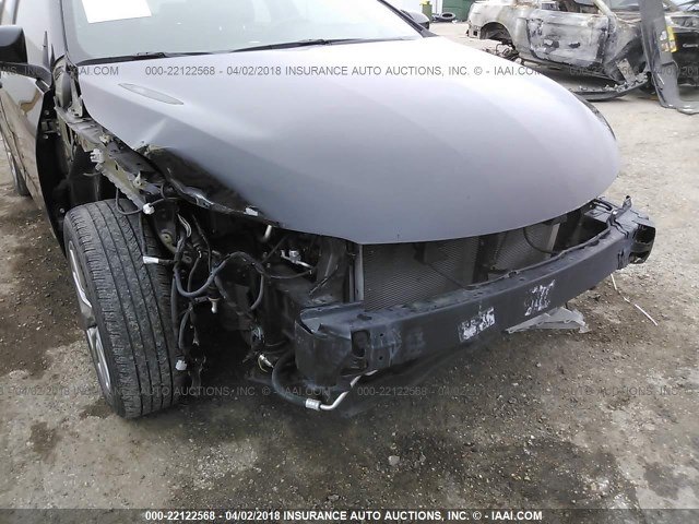 4T1BF1FK6GU586062 - 2016 TOYOTA CAMRY LE/XLE/SE/XSE Schwarz Foto 6