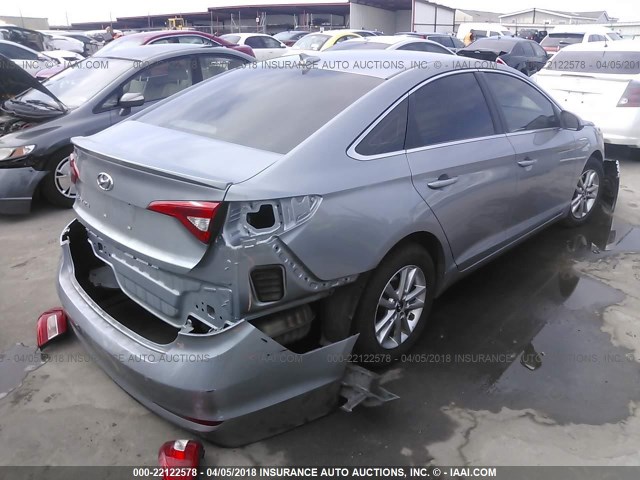 5NPE24AF8GH295985 - 2016 HYUNDAI SONATA SE SILVER photo 4