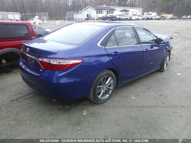 4T1BF1FK7GU515405 - 2016 TOYOTA CAMRY LE/XLE/SE/XSE BLUE photo 4