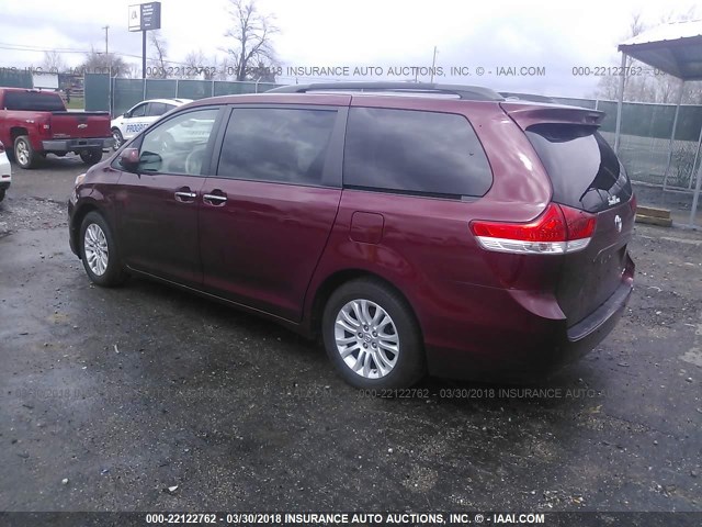 5TDYK3DC6ES472792 - 2014 TOYOTA SIENNA XLE/LIMITED BURGUNDY photo 3