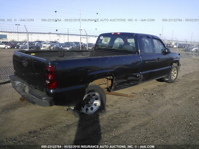 1GCEC19TX5E180629 - 2005 CHEVROLET SILVERADO C1500 BLUE photo 4