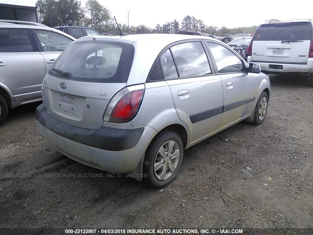 KNADE243096544217 - 2009 KIA RIO 5 SX GRAY photo 4