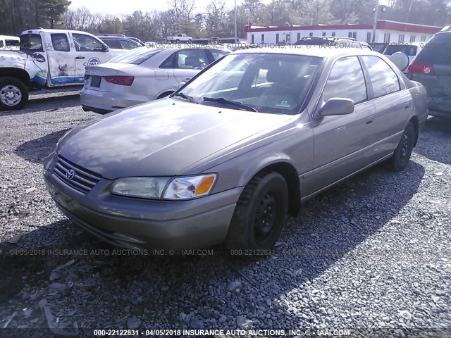 4T1BG22K1XU917185 - 1999 TOYOTA CAMRY CE/LE/XLE BEIGE photo 2