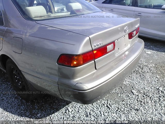 4T1BG22K1XU917185 - 1999 TOYOTA CAMRY CE/LE/XLE 米色 照片 6
