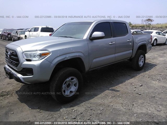 3TMCZ5ANXHM075243 - 2017 TOYOTA TACOMA DBL CAB/SR/TRDSPT/OR/PRO ვერცხლისფერი ფოტო 2