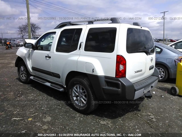 5N1AN0NU1FN665496 - 2015 NISSAN XTERRA X/S/PRO-4X WHITE photo 3