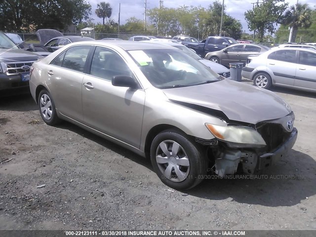 4T1BE46K29U268253 - 2009 TOYOTA CAMRY SE/LE/XLE GOLD photo 1