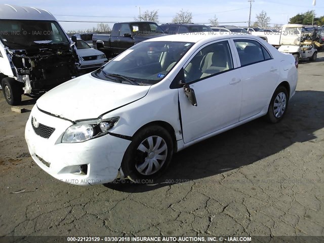 JTDBL40E19J028027 - 2009 TOYOTA COROLLA LE/XLE WHITE photo 2