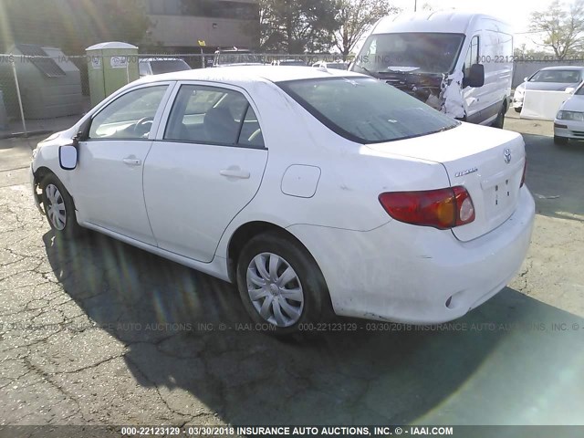 JTDBL40E19J028027 - 2009 TOYOTA COROLLA LE/XLE WHITE photo 3