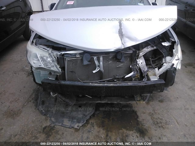 4T1BF1FK1EU320168 - 2014 TOYOTA CAMRY L/SE/LE/XLE 银色 照片 6