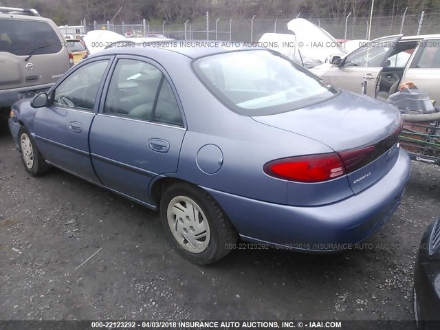 1FAFP10P6XW168697 - 1999 FORD ESCORT LX BLUE photo 3