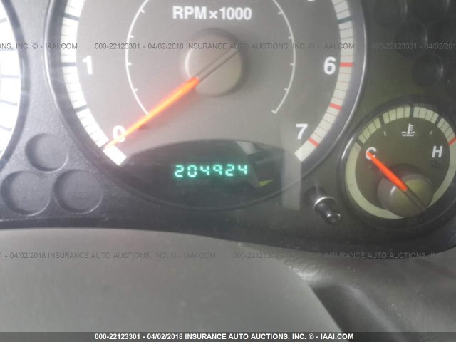 1J4GK38K85W598207 - 2005 JEEP LIBERTY RENEGADE BROWN photo 7