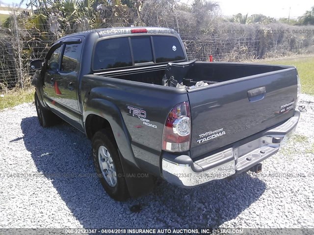 3TMJU4GN3AM092835 - 2010 TOYOTA TACOMA DOUBLE CAB PRERUNNER GRAY photo 3