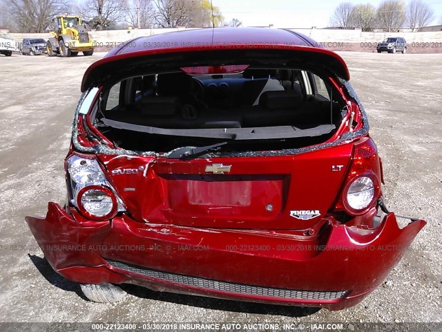 KL1TD6DE5BB218573 - 2011 CHEVROLET AVEO LS/LT 红色 照片 6