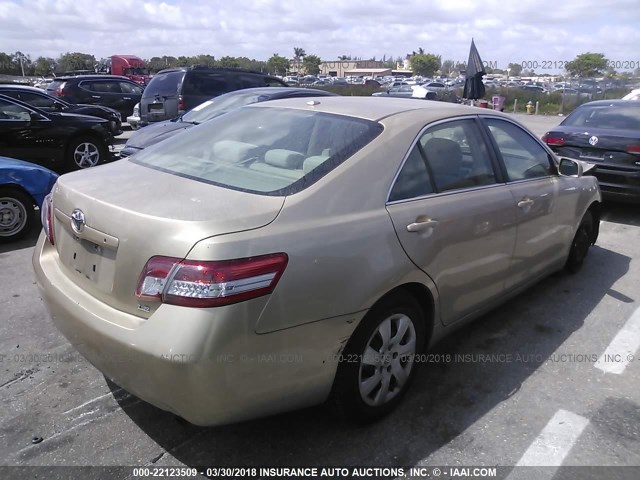 4T1BF3EK3BU679577 - 2011 TOYOTA CAMRY SE/LE/XLE Золотой фото 4