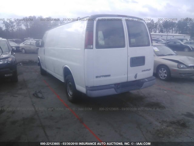 1GCFG29M721146593 - 2002 CHEVROLET EXPRESS G2500  WHITE photo 3