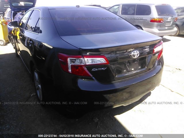 4T1BF1FK5EU791675 - 2014 TOYOTA CAMRY L/SE/LE/XLE BLACK photo 3