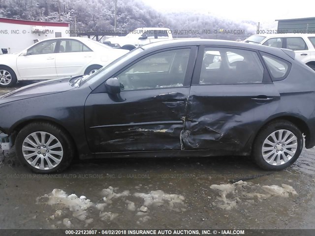 JF1GH61678H823153 - 2008 SUBARU IMPREZA 2.5I GRAY photo 6