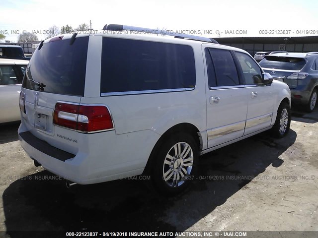 5LMFL28578LJ08454 - 2008 LINCOLN NAVIGATOR L WHITE photo 4