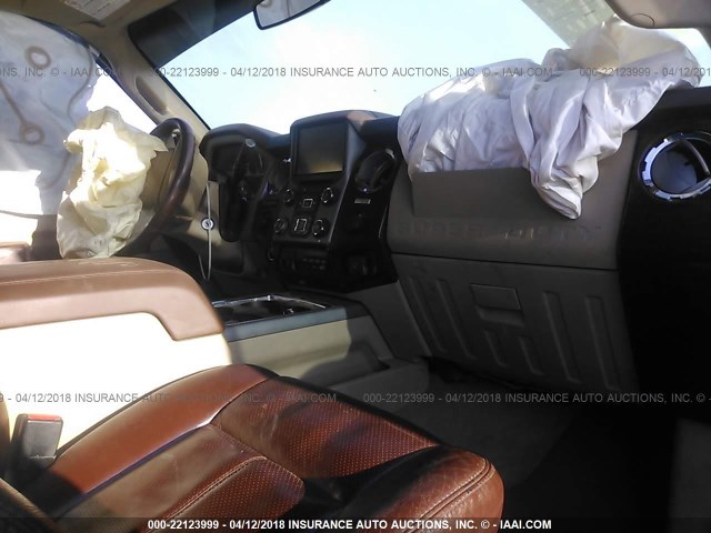 1FT8W3DT4DEB51231 - 2013 FORD F350 SUPER DUTY WHITE photo 5