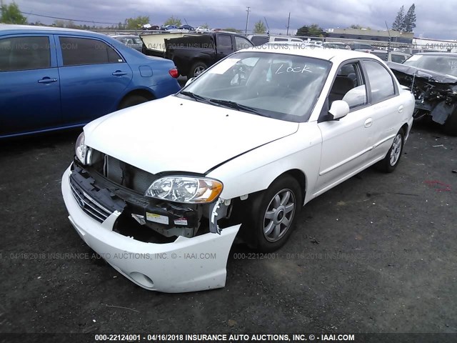 KNAFB121635272282 - 2003 KIA SPECTRA LS WHITE photo 2