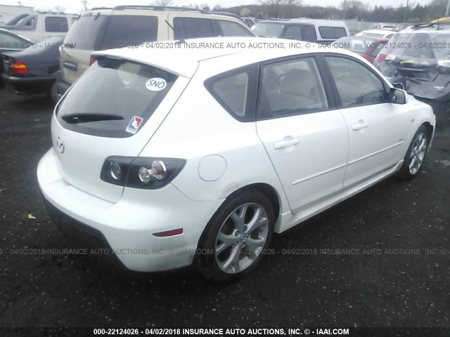 JM1BK344481181224 - 2008 MAZDA 3 HATCHBACK WHITE photo 4