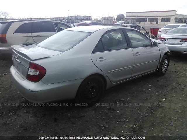 4T1BE32K13U225532 - 2003 TOYOTA CAMRY LE/XLE/SE ვერცხლისფერი ფოტო 4