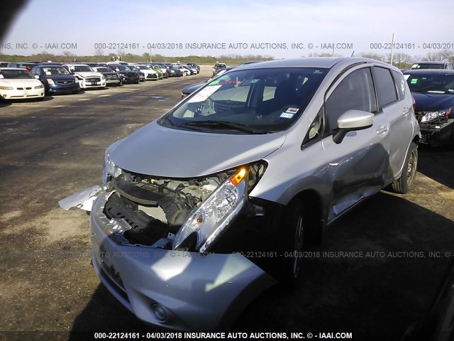 3N1CE2CP2FL376507 - 2015 NISSAN VERSA NOTE S/S PLUS/SV/SL/SR SILVER photo 2