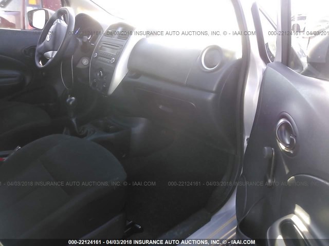 3N1CE2CP2FL376507 - 2015 NISSAN VERSA NOTE S/S PLUS/SV/SL/SR SILVER photo 5