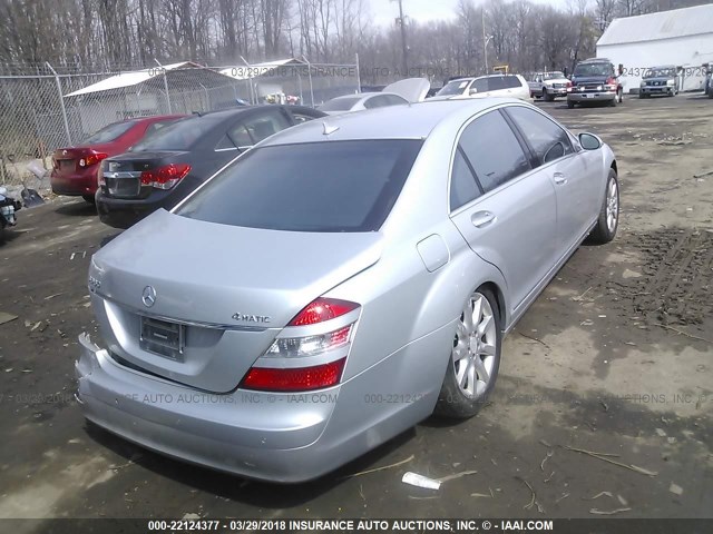 WDDNG86X48A222895 - 2008 MERCEDES-BENZ S 550 4MATIC SILVER photo 4