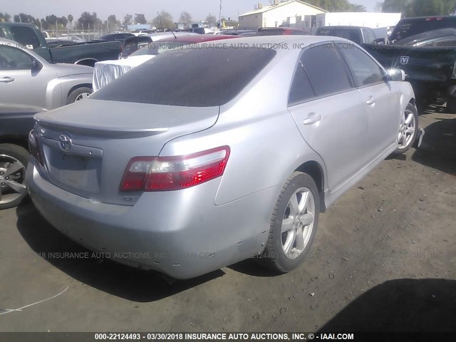 4T1BE46KX9U372893 - 2009 TOYOTA CAMRY SE/LE/XLE Серебристый фото 4