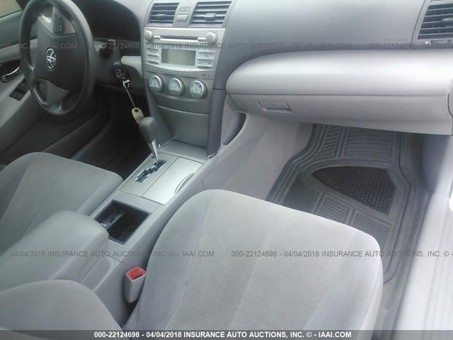 4T1BE46K57U660009 - 2007 TOYOTA CAMRY NEW GENERAT CE/LE/XLE/SE GRAY photo 5
