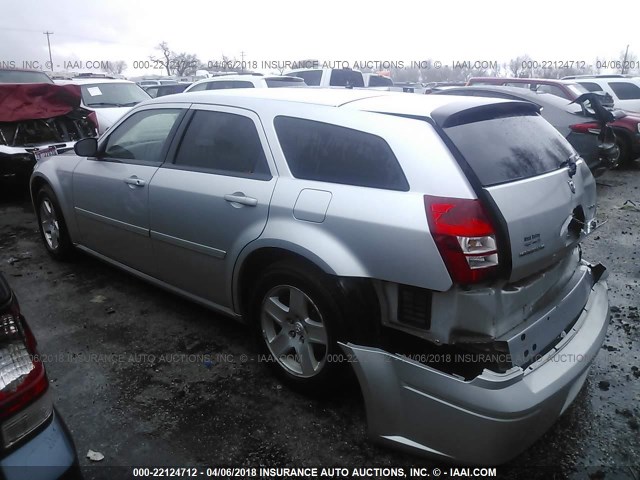 2D4FV48V95H169300 - 2005 DODGE MAGNUM SXT SILVER photo 3