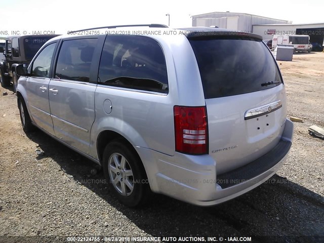 2A4RR5D15AR278178 - 2010 CHRYSLER TOWN & COUNTRY TOURING SILVER photo 3