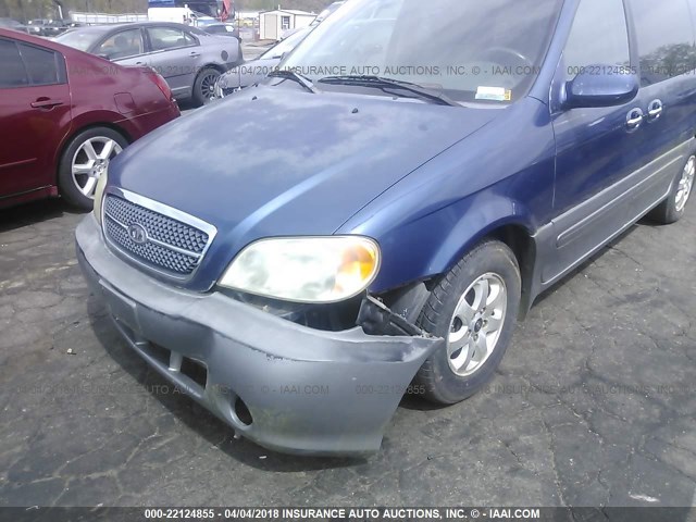 KNDUP132456684359 - 2005 KIA SEDONA EX/LX BLUE photo 6