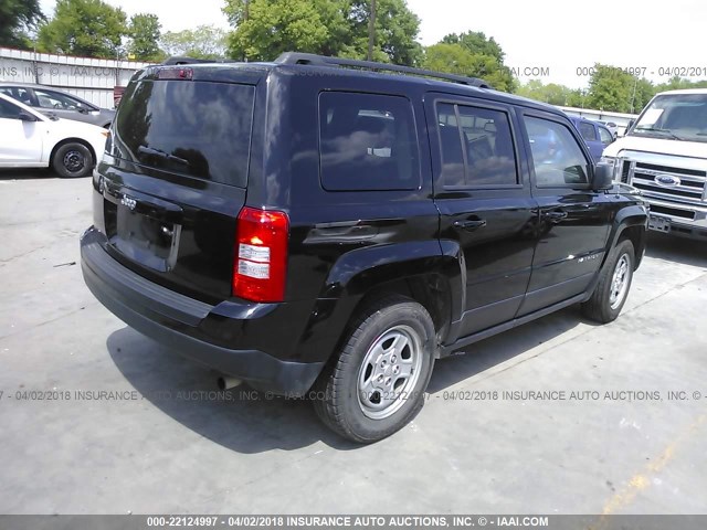 1C4NJPBB4GD800796 - 2016 JEEP PATRIOT SPORT BLACK photo 4