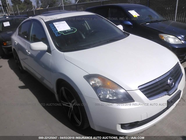 1N4AL21E88N500607 - 2008 NISSAN ALTIMA 2.5/2.5S WHITE photo 1