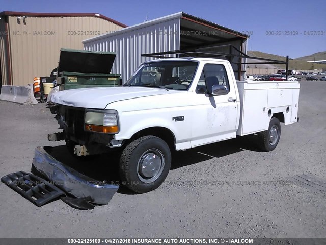 2FTEF25Y1PCA58619 - 1993 FORD F250 WHITE photo 2