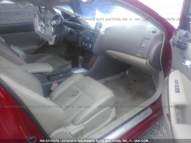 1N4BL24E08C121984 - 2008 NISSAN ALTIMA 3.5SE RED photo 5