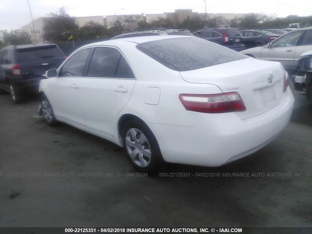 4T1BE46K58U740671 - 2008 TOYOTA CAMRY CE/LE/XLE/SE WHITE photo 3