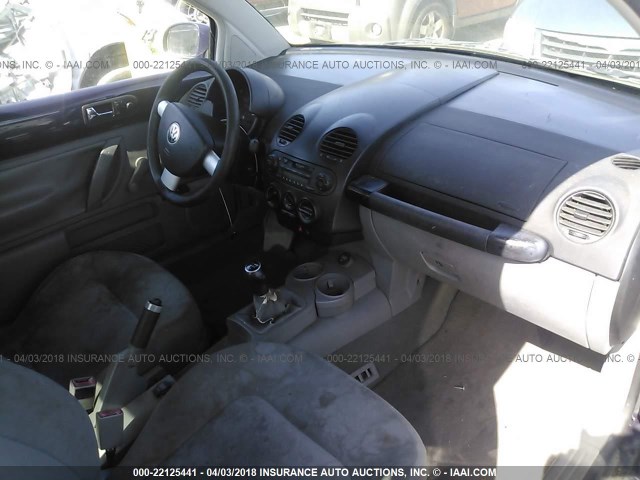 3VWBK21C41M464461 - 2001 VOLKSWAGEN NEW BEETLE GL 蓝色 照片 5