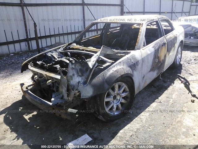 2C3KA43RX7H784642 - 2007 CHRYSLER 300 WHITE photo 2